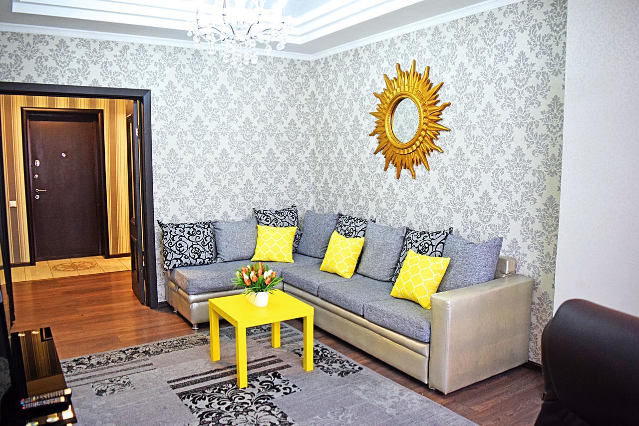 Luxury Palace Apartment Bisjkek Buitenkant foto