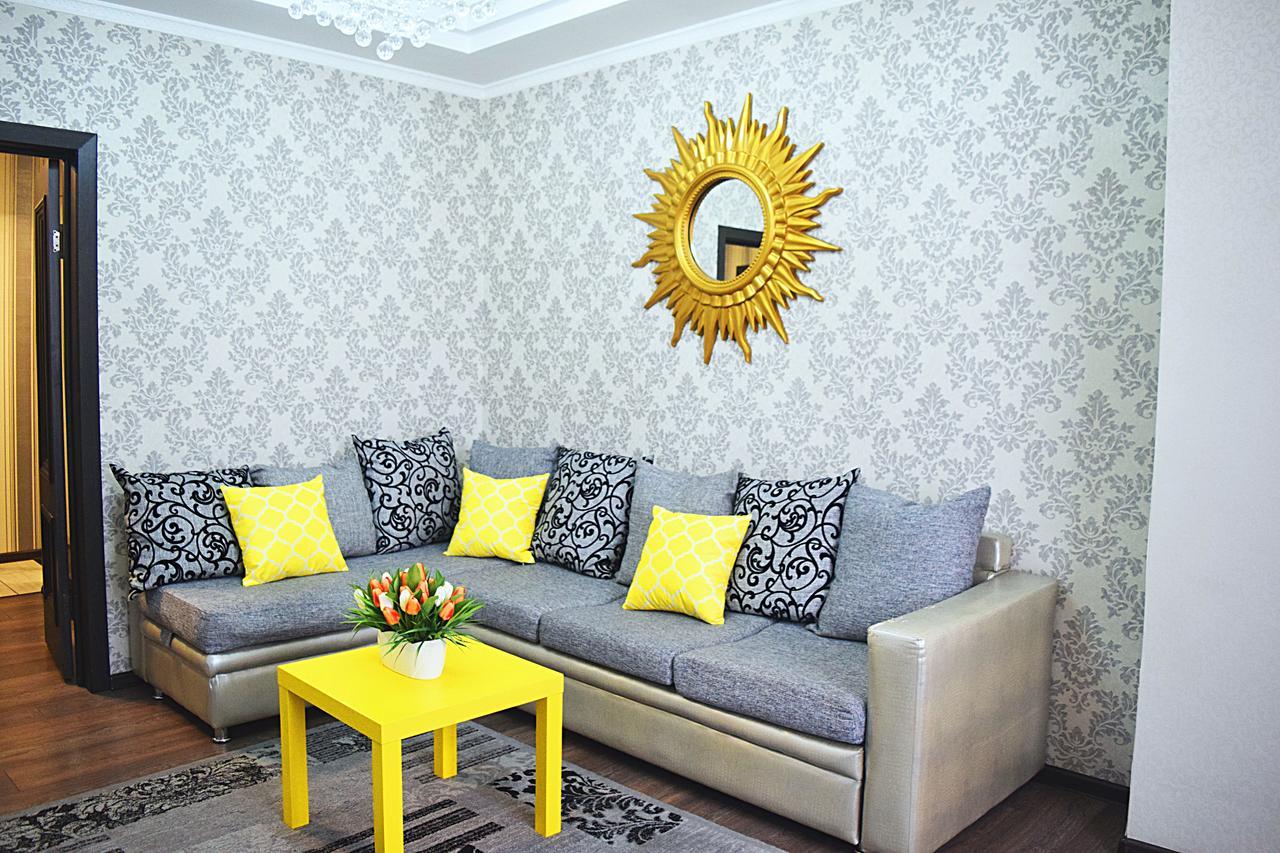 Luxury Palace Apartment Bisjkek Buitenkant foto